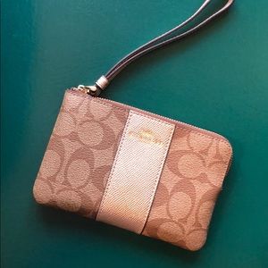 NWOT COACH 4x6 wristlet